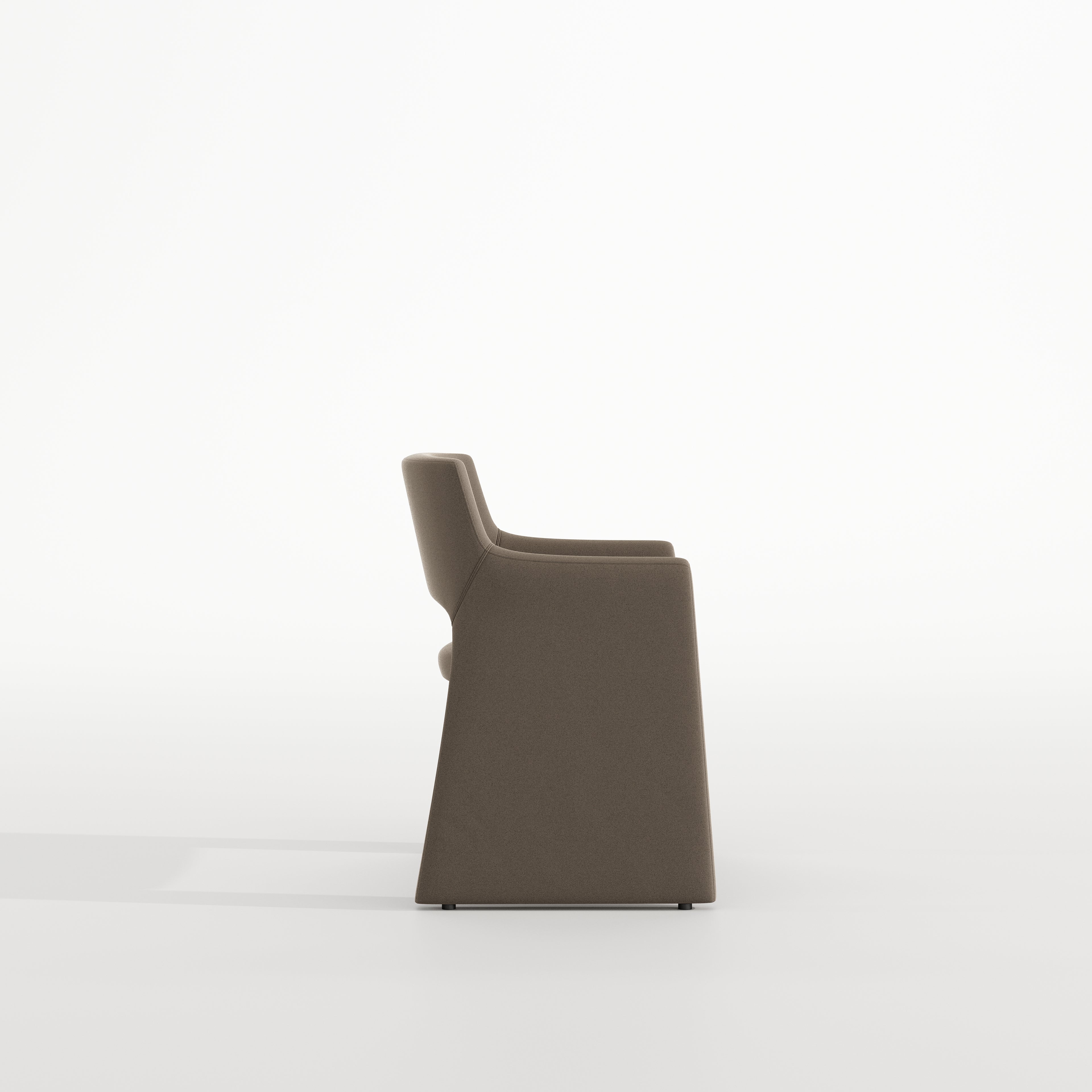 Chaise Paxton